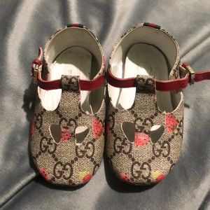 gucci baby shoes girl